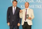 ТҮРКІСТАН ОБЛЫСЫНДА ПРЕЗИДЕНТ АТЫНАН БАҚ ӨКІЛДЕРІНЕ БАСПАНА КІЛТІ ТАБЫСТАЛДЫ